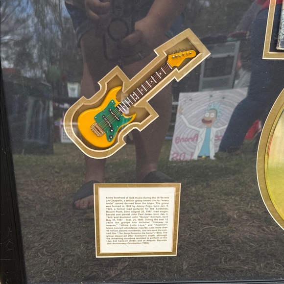 Framed Led Zeppelin Gold Record Display - Picture 5 of 10